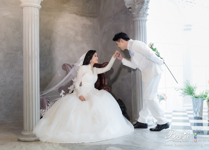 ถ่ายรูปแต่งงานในสตูดิโอ บรีเร่ เวดดิ้ง บางบัวทอง นนทบุรี
