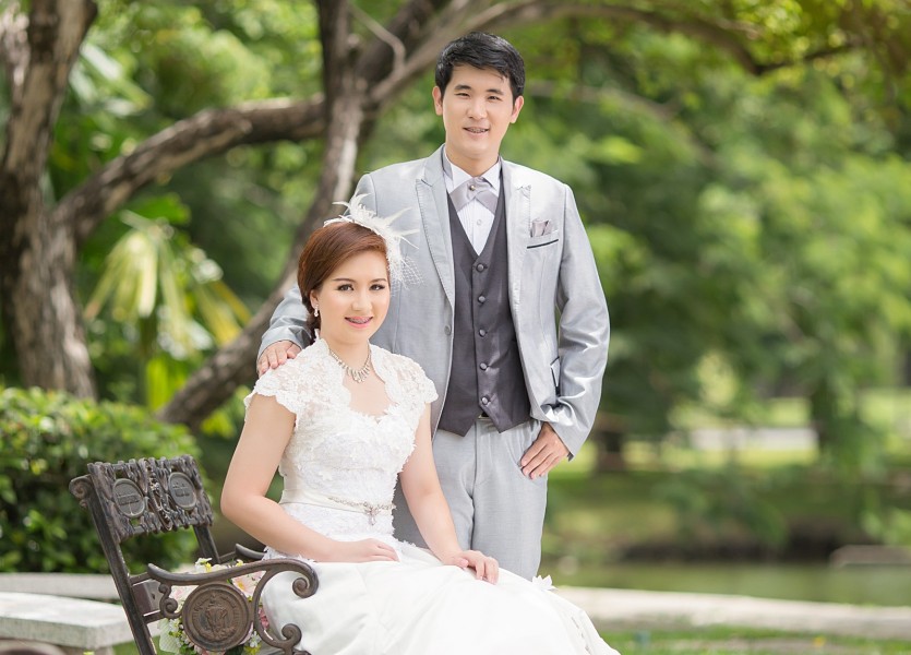 สวนหลวง ร.๙ พรีเวดดิ้ง สวนเขียวๆ ต้นไม้เยอะๆ pre wedding ถ่ายรูปแต่งงาน