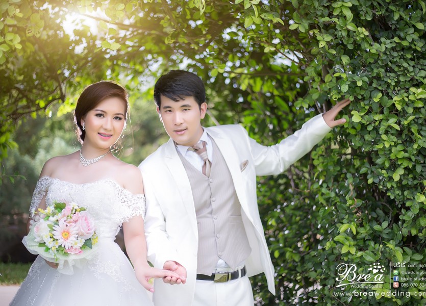 สวนหลวง ร.๙ พรีเวดดิ้ง สวนเขียวๆ ต้นไม้เยอะๆ pre wedding ถ่ายรูปแต่งงาน