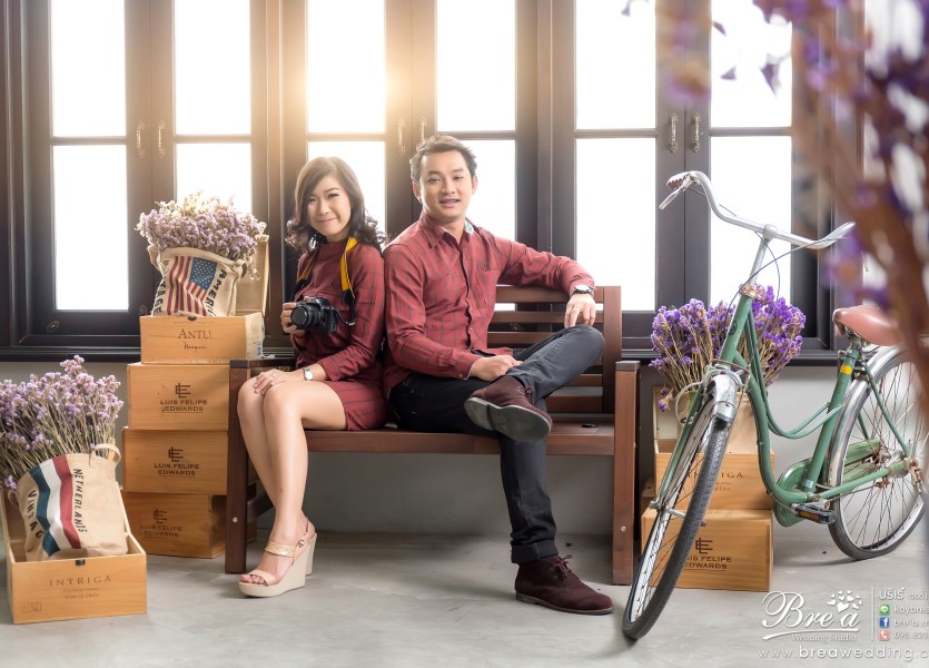 ถ่ายรูปแต่งงาน ในสตูดิโอ ถ่ายรูป อินดอร์ ชุดไทย ชุดแต่งงาน นนทบุรี บางบัวทอง