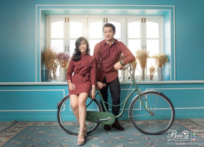 ถ่ายรูปแต่งงาน ในสตูดิโอ ถ่ายรูป อินดอร์ ชุดไทย ชุดแต่งงาน นนทบุรี บางบัวทอง