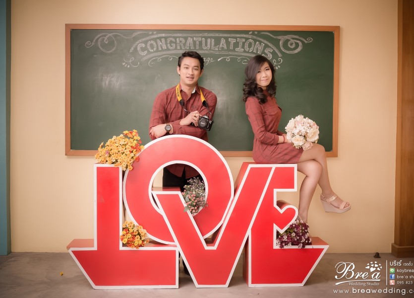 ถ่ายรูปแต่งงาน ในสตูดิโอ ถ่ายรูป อินดอร์ ชุดไทย ชุดแต่งงาน นนทบุรี บางบัวทอง