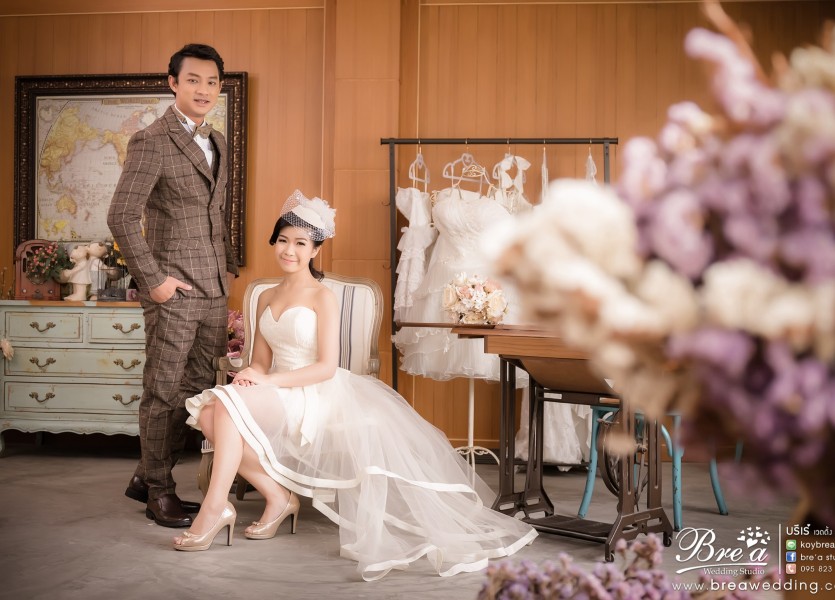 ถ่ายรูปแต่งงาน ในสตูดิโอ ถ่ายรูป อินดอร์ ชุดไทย ชุดแต่งงาน นนทบุรี บางบัวทอง
