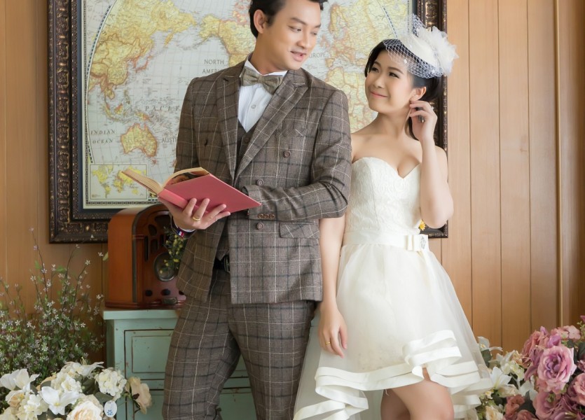 ถ่ายรูปแต่งงาน ในสตูดิโอ ถ่ายรูป อินดอร์ ชุดไทย ชุดแต่งงาน นนทบุรี บางบัวทอง