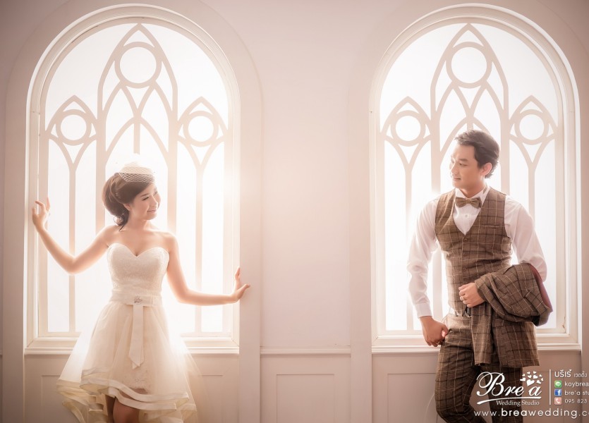 ถ่ายรูปแต่งงาน ในสตูดิโอ ถ่ายรูป อินดอร์ ชุดไทย ชุดแต่งงาน นนทบุรี บางบัวทอง