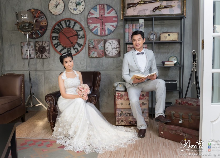 ถ่ายรูปแต่งงาน ในสตูดิโอ ถ่ายรูป อินดอร์ ชุดไทย ชุดแต่งงาน นนทบุรี บางบัวทอง