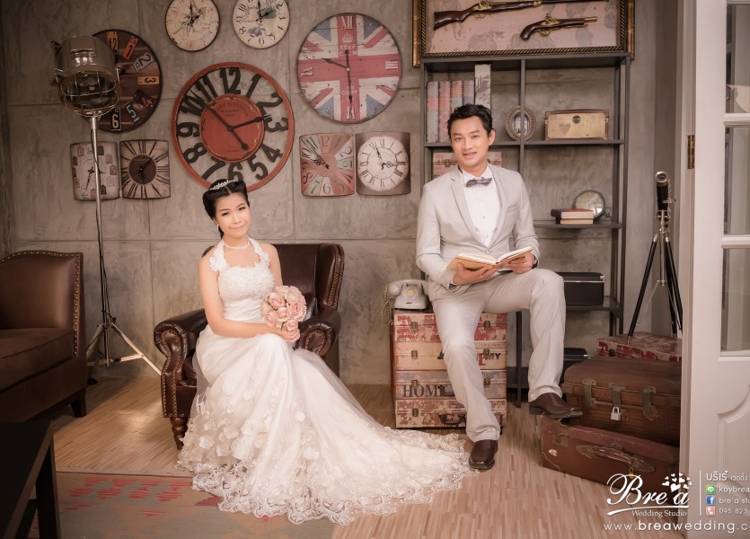 ถ่ายรูปแต่งงาน ในสตูดิโอ ถ่ายรูป อินดอร์ ชุดไทย ชุดแต่งงาน นนทบุรี บางบัวทอง