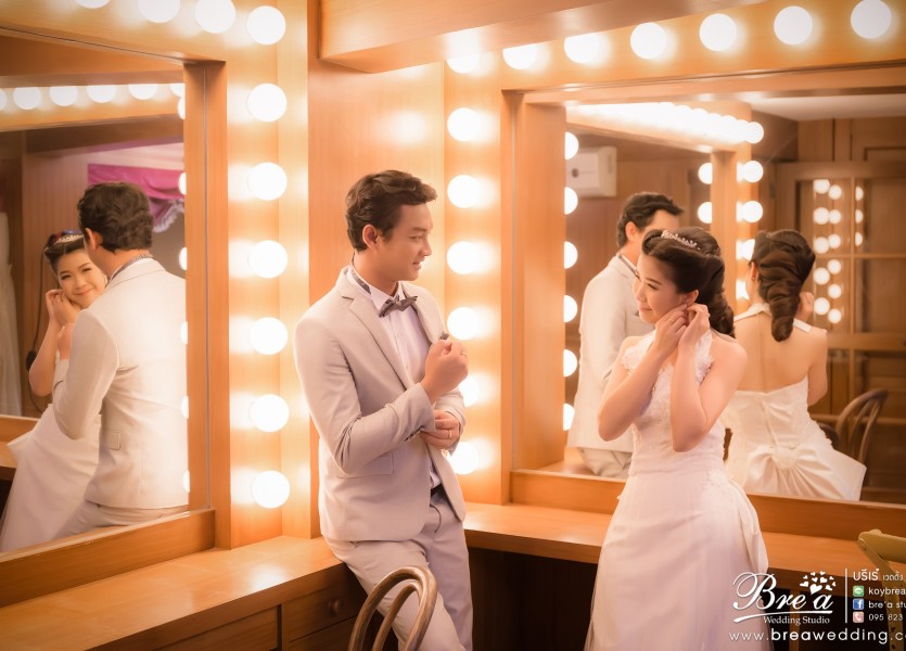 ถ่ายรูปแต่งงาน ในสตูดิโอ ถ่ายรูป อินดอร์ ชุดไทย ชุดแต่งงาน นนทบุรี บางบัวทอง