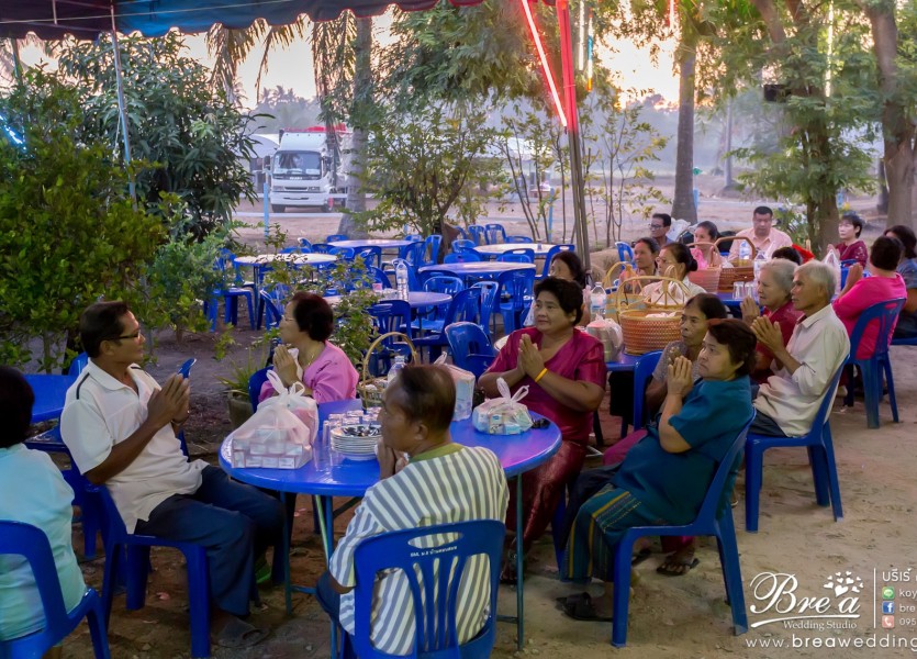 ชุดแต่งงาน ชุดไทยแต่งงาน ถ่ายรูปแต่งงาน ราชบุรี งานแต่งงาน นนทบุรี