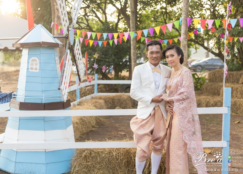 ชุดแต่งงาน ชุดไทยแต่งงาน ถ่ายรูปแต่งงาน ราชบุรี งานแต่งงาน นนทบุรี
