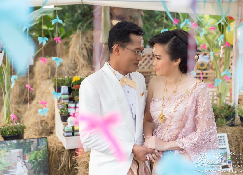 ชุดแต่งงาน ชุดไทยแต่งงาน ถ่ายรูปแต่งงาน ราชบุรี งานแต่งงาน นนทบุรี