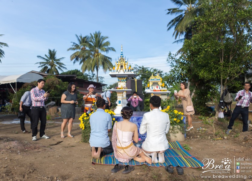 ชุดแต่งงาน ชุดไทยแต่งงาน ถ่ายรูปแต่งงาน ราชบุรี งานแต่งงาน นนทบุรี