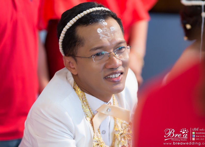 ชุดแต่งงาน ชุดไทยแต่งงาน ถ่ายรูปแต่งงาน ราชบุรี งานแต่งงาน นนทบุรี