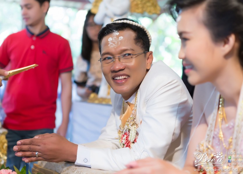 ชุดแต่งงาน ชุดไทยแต่งงาน ถ่ายรูปแต่งงาน ราชบุรี งานแต่งงาน นนทบุรี