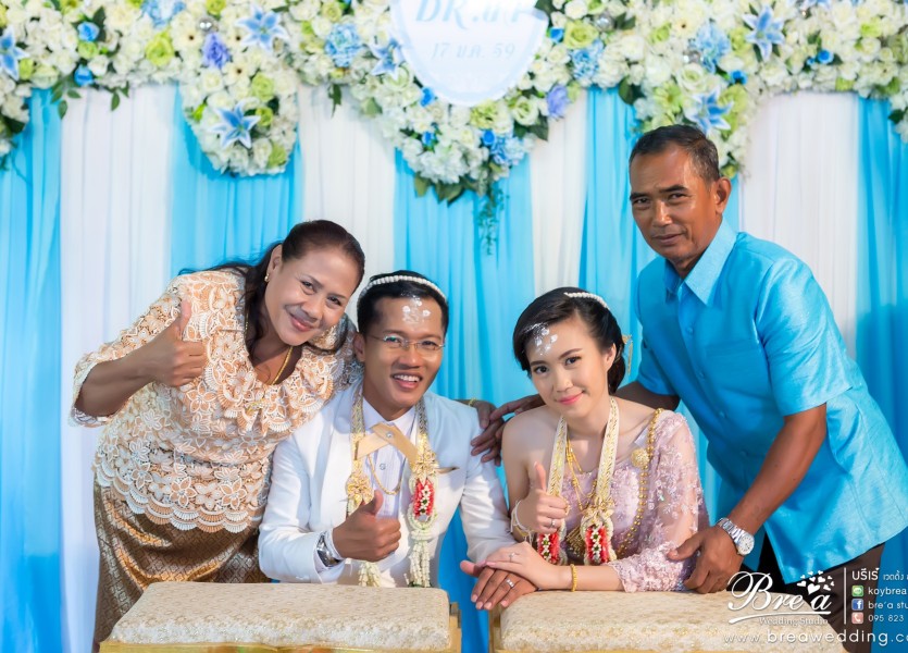 ชุดแต่งงาน ชุดไทยแต่งงาน ถ่ายรูปแต่งงาน ราชบุรี งานแต่งงาน นนทบุรี