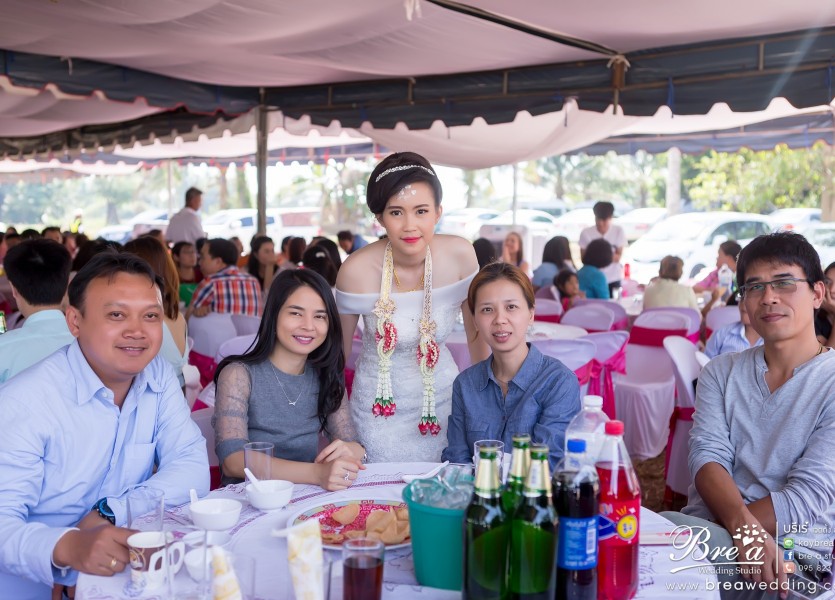 ชุดแต่งงาน ชุดไทยแต่งงาน ถ่ายรูปแต่งงาน ราชบุรี งานแต่งงาน นนทบุรี