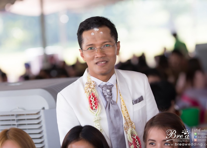 ชุดแต่งงาน ชุดไทยแต่งงาน ถ่ายรูปแต่งงาน ราชบุรี งานแต่งงาน นนทบุรี