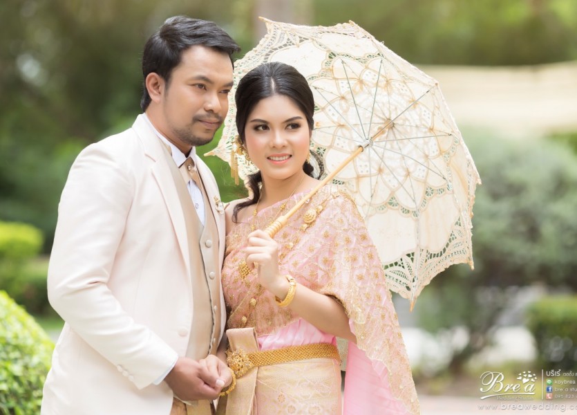 พรีเวดดิ้ง . ชุดแต่งงาน . ชุดไทยแต่งงาน . ร้านเวดดิ้ง . ถ่ายรูปแต่งงาน .Prewedding .ฌ็องเซลิเซ่