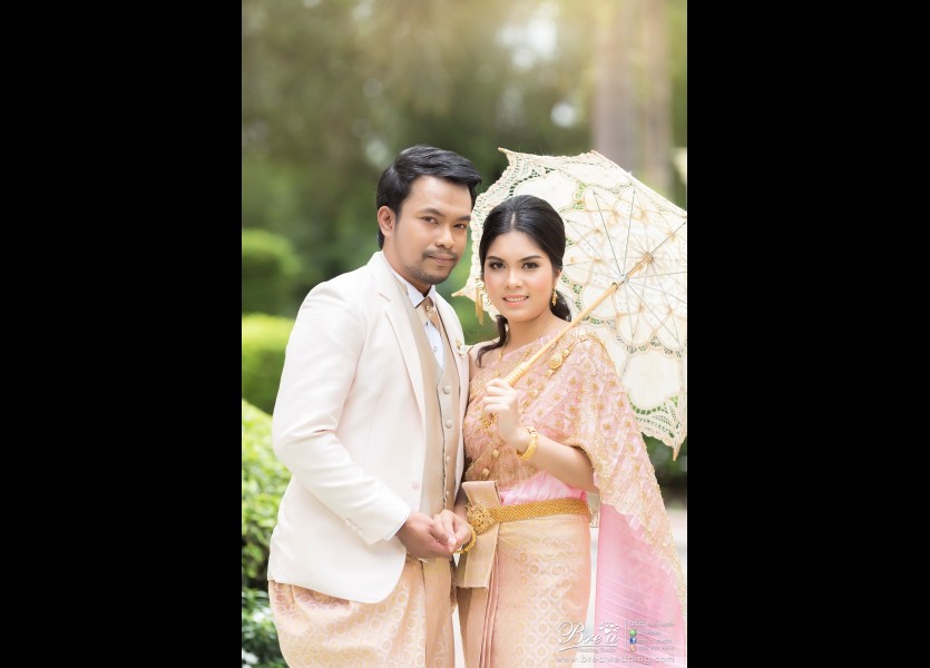 พรีเวดดิ้ง . ชุดแต่งงาน . ชุดไทยแต่งงาน . ร้านเวดดิ้ง . ถ่ายรูปแต่งงาน .Prewedding .ฌ็องเซลิเซ่