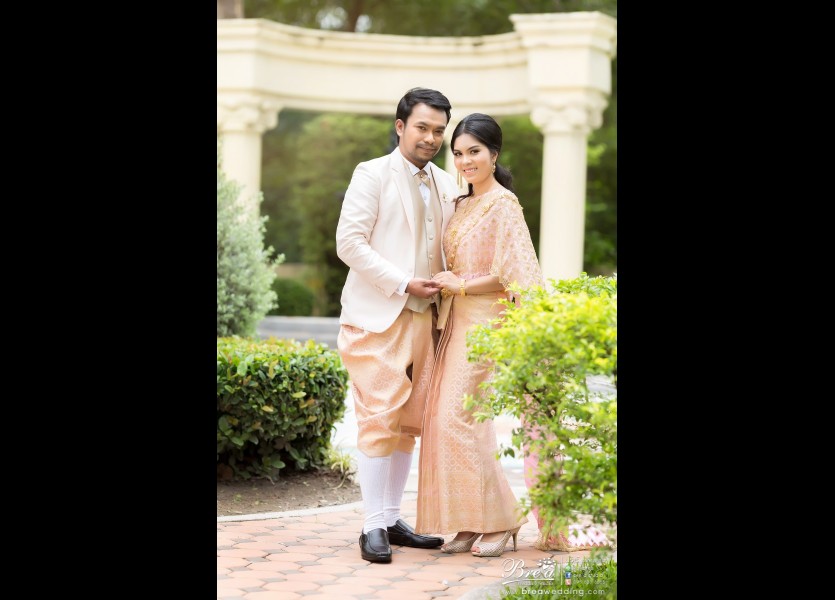 พรีเวดดิ้ง . ชุดแต่งงาน . ชุดไทยแต่งงาน . ร้านเวดดิ้ง . ถ่ายรูปแต่งงาน .Prewedding .ฌ็องเซลิเซ่