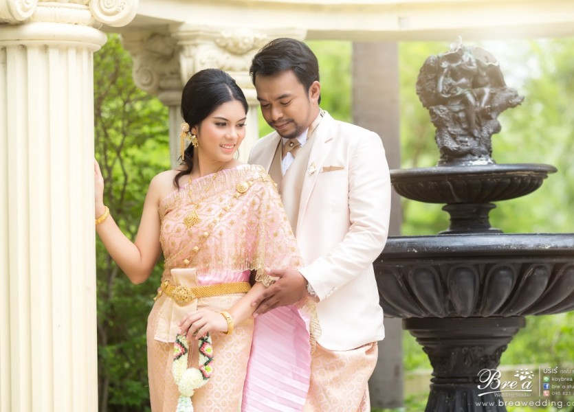 พรีเวดดิ้ง . ชุดแต่งงาน . ชุดไทยแต่งงาน . ร้านเวดดิ้ง . ถ่ายรูปแต่งงาน .Prewedding .ฌ็องเซลิเซ่