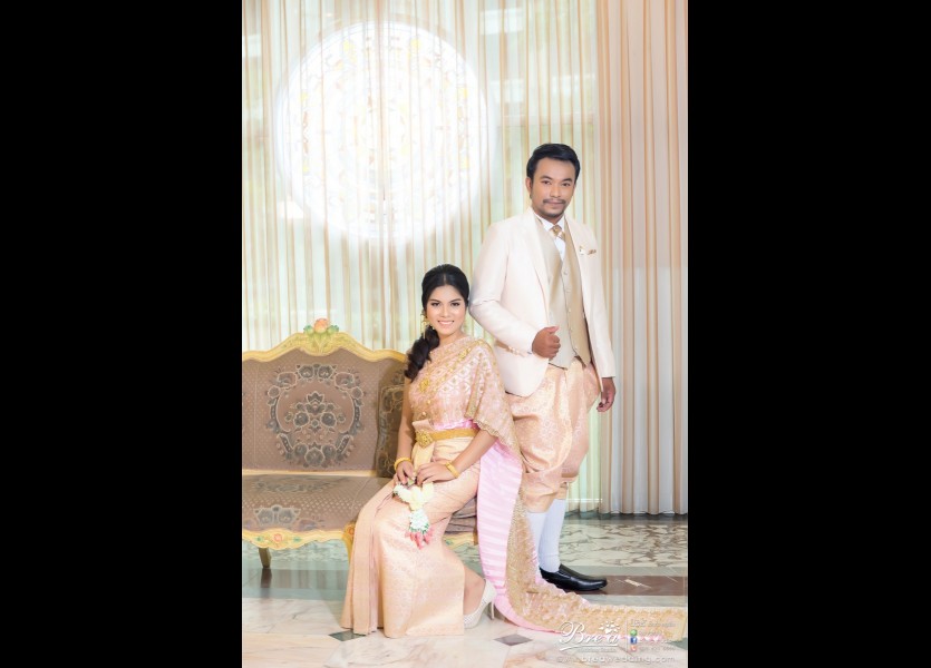 พรีเวดดิ้ง . ชุดแต่งงาน . ชุดไทยแต่งงาน . ร้านเวดดิ้ง . ถ่ายรูปแต่งงาน .Prewedding .ฌ็องเซลิเซ่