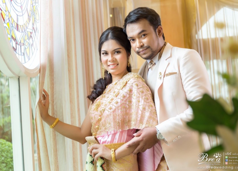 พรีเวดดิ้ง . ชุดแต่งงาน . ชุดไทยแต่งงาน . ร้านเวดดิ้ง . ถ่ายรูปแต่งงาน .Prewedding .ฌ็องเซลิเซ่