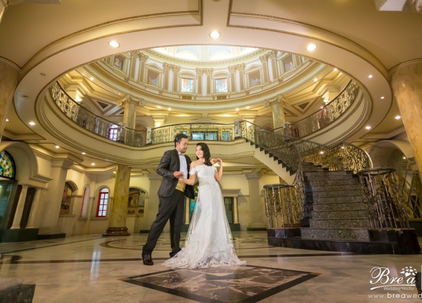 พรีเวดดิ้ง . ชุดแต่งงาน . ชุดไทยแต่งงาน . ร้านเวดดิ้ง . ถ่ายรูปแต่งงาน .Prewedding .ฌ็องเซลิเซ่