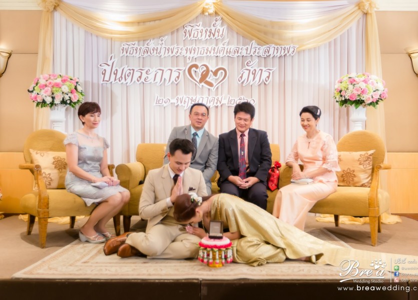 แต่งงานมิราเคิลแกรนด์,miracle grand , wedding ,ชุดแต่งงาน,ร้านเวดดิ้ง,นนทบุรี,กรุงเทพ,วิภาวดี,นักบิน