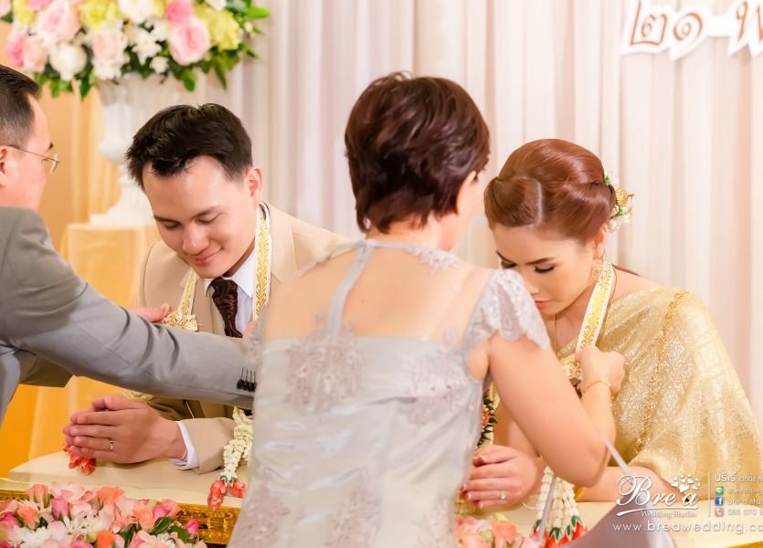 แต่งงานมิราเคิลแกรนด์,miracle grand , wedding ,ชุดแต่งงาน,ร้านเวดดิ้ง,นนทบุรี,กรุงเทพ,วิภาวดี,นักบิน