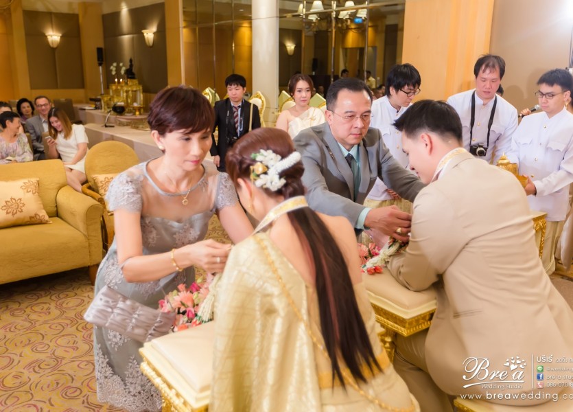 แต่งงานมิราเคิลแกรนด์,miracle grand , wedding ,ชุดแต่งงาน,ร้านเวดดิ้ง,นนทบุรี,กรุงเทพ,วิภาวดี,นักบิน