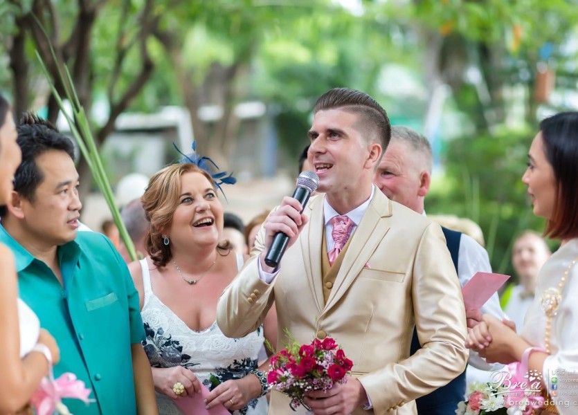 เรือนเจ้าสาวปากเกร็ด แต่งงาน ชุดแต่งงาน ร้านเวดดิ้ง นนทบุรี