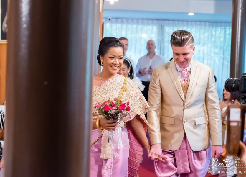 เรือนเจ้าสาวปากเกร็ด แต่งงาน ชุดแต่งงาน ร้านเวดดิ้ง นนทบุรี