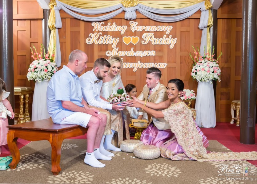 เรือนเจ้าสาวปากเกร็ด แต่งงาน ชุดแต่งงาน ร้านเวดดิ้ง นนทบุรี