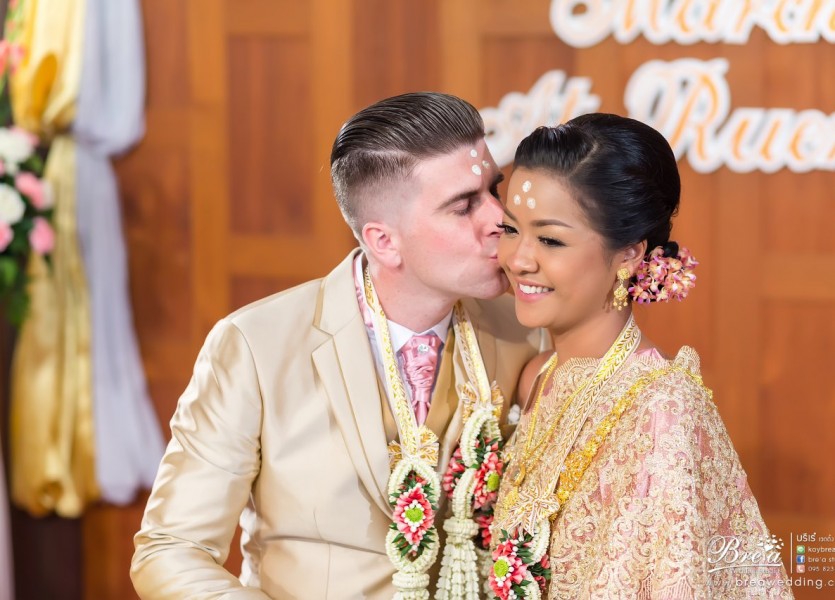 เรือนเจ้าสาวปากเกร็ด แต่งงาน ชุดแต่งงาน ร้านเวดดิ้ง นนทบุรี