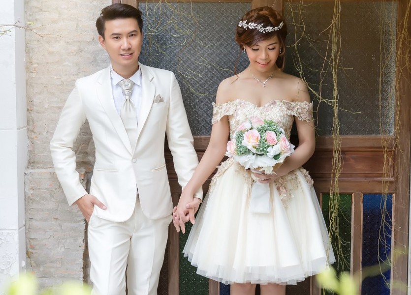 ถ่ายรูปในสตูฯฉากขาว,ถ่ายในสตูดิโอ,ถ่ายภาพแต่งงาน,นนทบุรี,สตูดิโอแต่งงาน