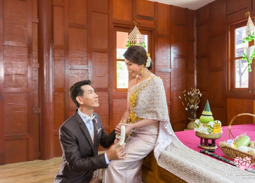 เรือนไทย,แต่งงาน,เรือนนพเก้า,นนทบุรี074พระราม๕,ชุดไทยแต่งงาน,บางบัวทอ