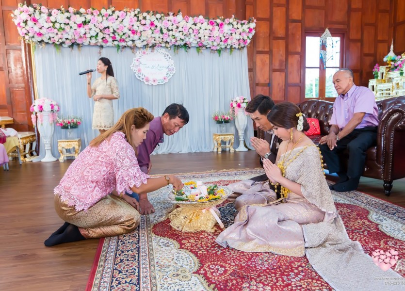 เรือนไทย,แต่งงาน,เรือนนพเก้า,นนทบุรี091พระราม๕,ชุดไทยแต่งงาน,บางบัวทอ