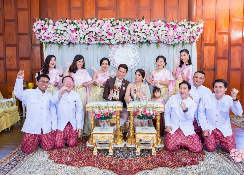 เรือนไทย,แต่งงาน,เรือนนพเก้า,นนทบุรี160พระราม๕,ชุดไทยแต่งงาน,บางบัวทอ