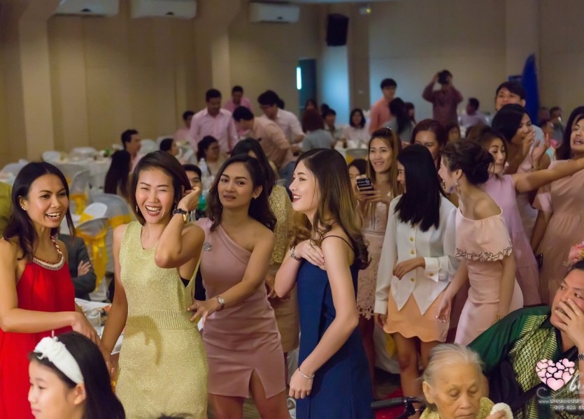 เรือนไทย,แต่งงาน,เรือนนพเก้า,นนทบุรี235พระราม๕,ชุดไทยแต่งงาน,บางบัวทอ