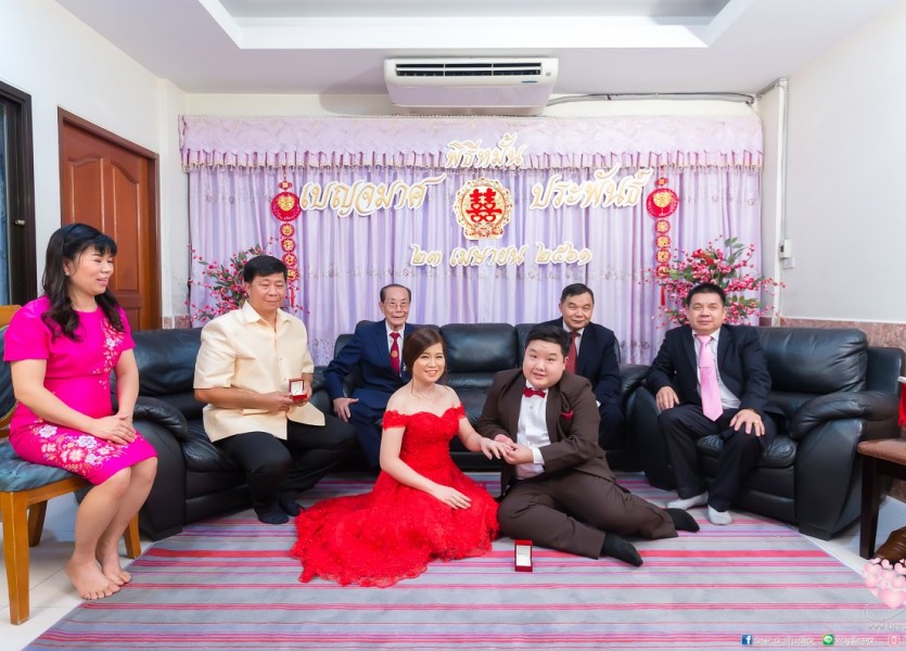 ชุดยกน้ำชา งานหมั้น ชุดแดง026 แต่งงานแบบจีน