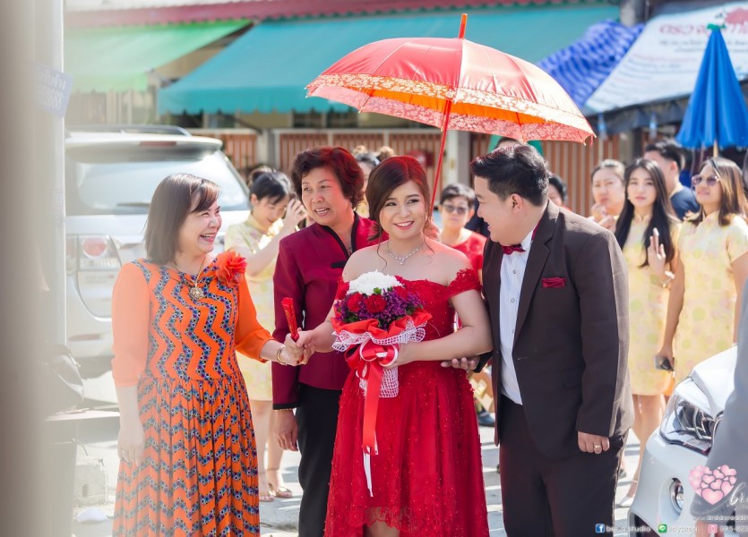 ชุดยกน้ำชา งานหมั้น ชุดแดง108 แต่งงานแบบจีน