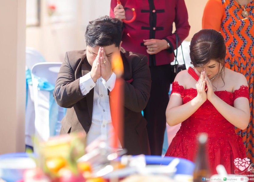 ชุดยกน้ำชา งานหมั้น ชุดแดง112 แต่งงานแบบจีน