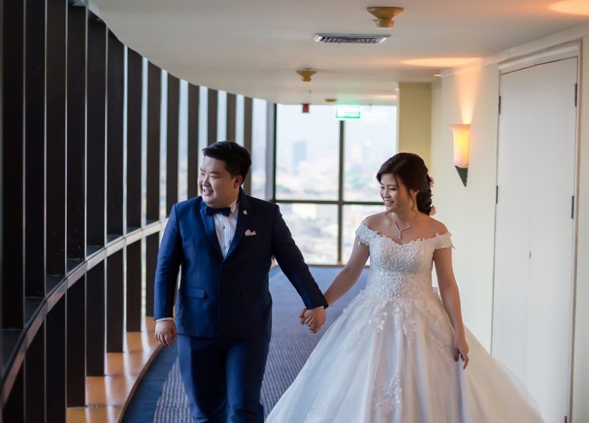 โรงแรมมณเฑียรริเวอร์ไซด์กรุงเทพ  ชุดแต่งงาน 013 ถ่ายภาพ