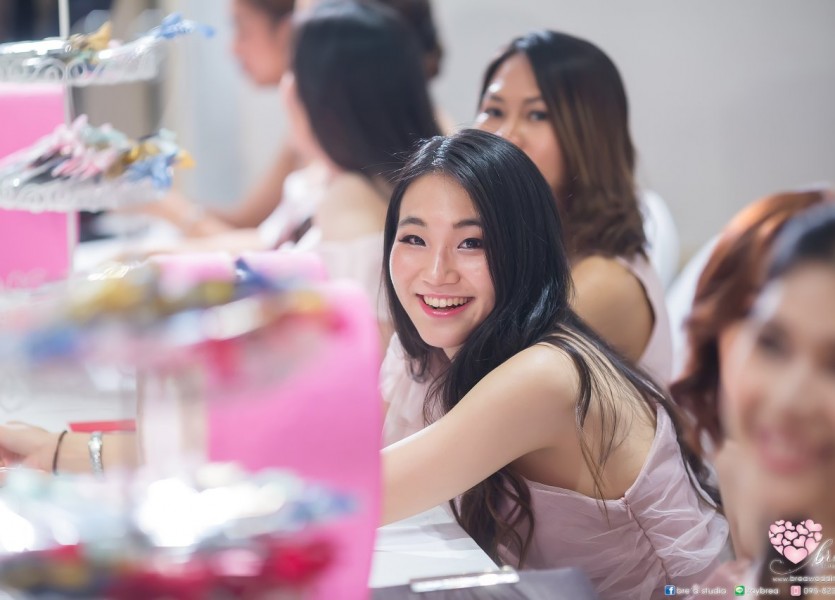 โรงแรมมณเฑียรริเวอร์ไซด์กรุงเทพ  ชุดแต่งงาน 042 ถ่ายภาพ