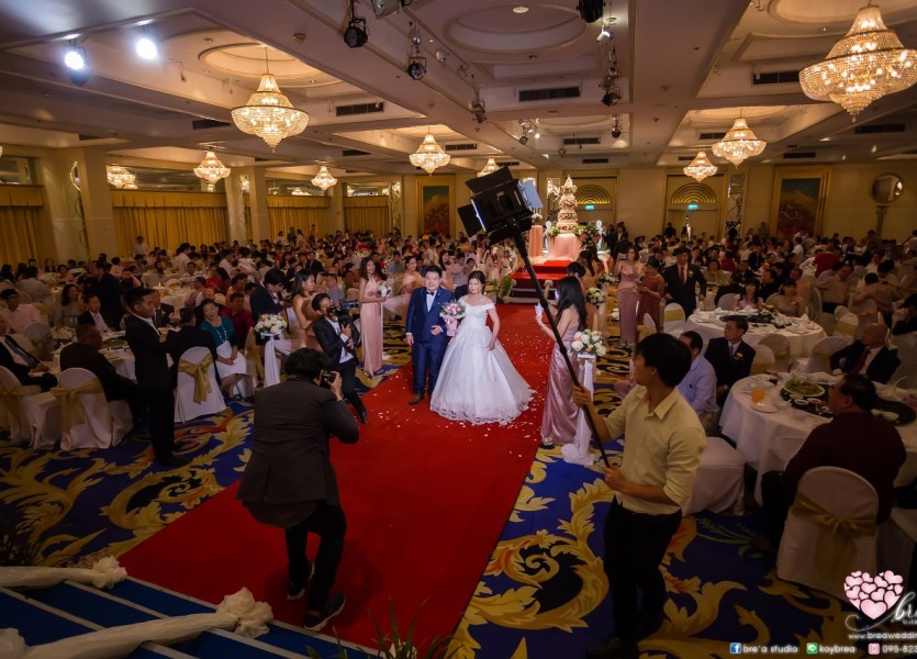 โรงแรมมณเฑียรริเวอร์ไซด์กรุงเทพ  ชุดแต่งงาน 095 ถ่ายภาพ