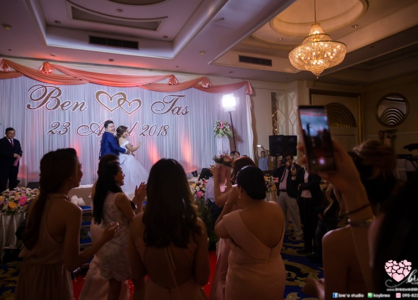 โรงแรมมณเฑียรริเวอร์ไซด์กรุงเทพ  ชุดแต่งงาน 173 ถ่ายภาพ