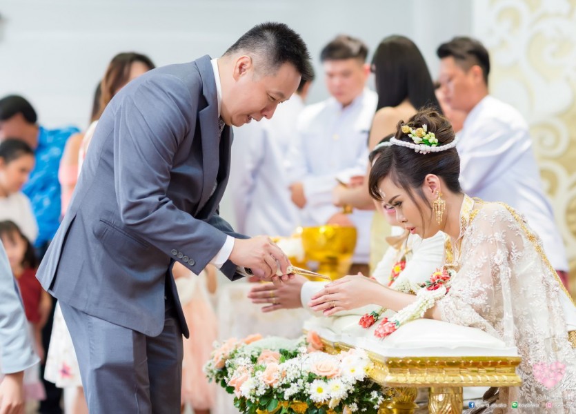 เดอะโซเรนโต้ HL 146 แต่งงานราชพฤกษ์